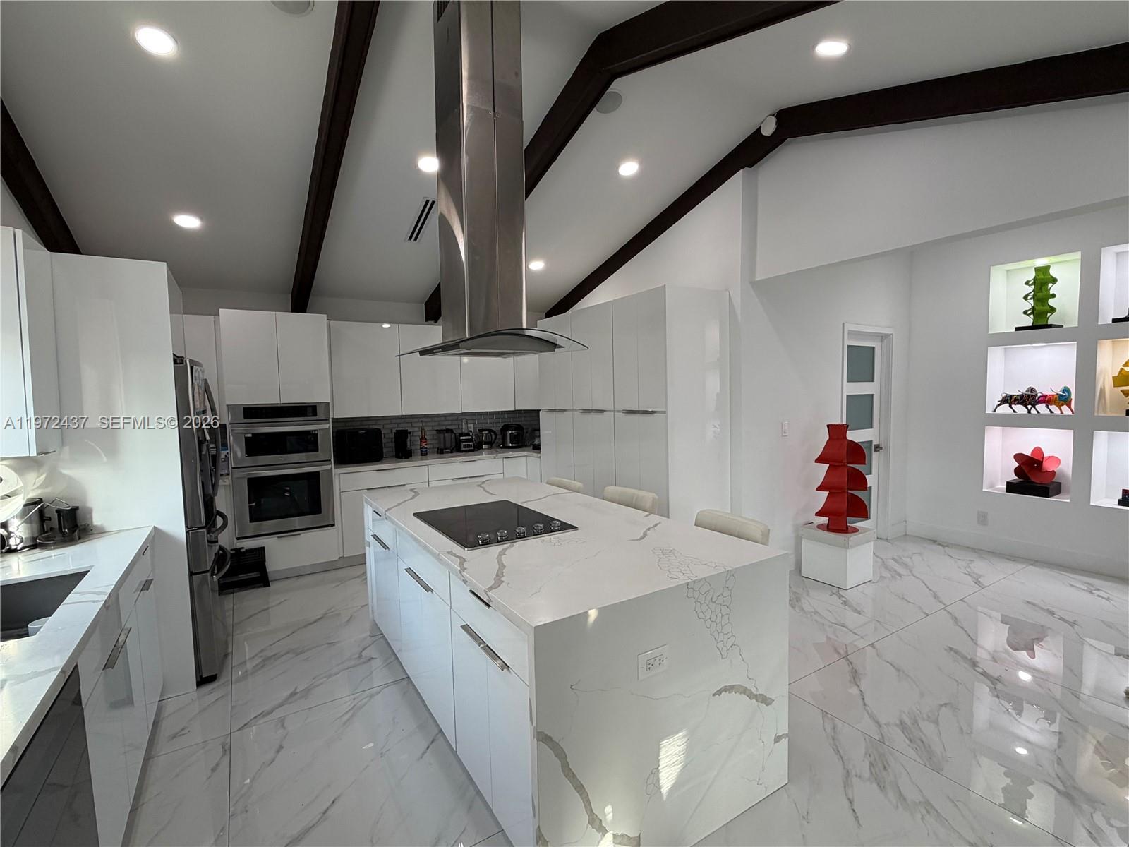 LIVE OAKS - Residential