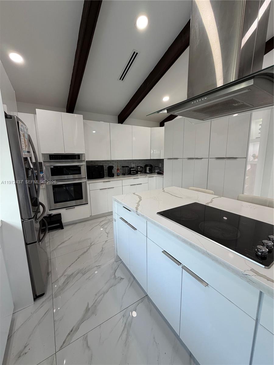 LIVE OAKS - Residential