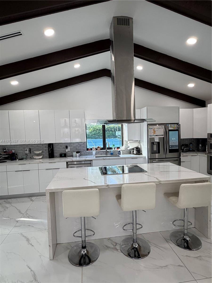 LIVE OAKS - Residential