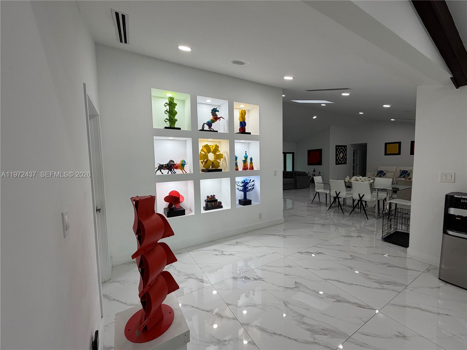 LIVE OAKS - Residential