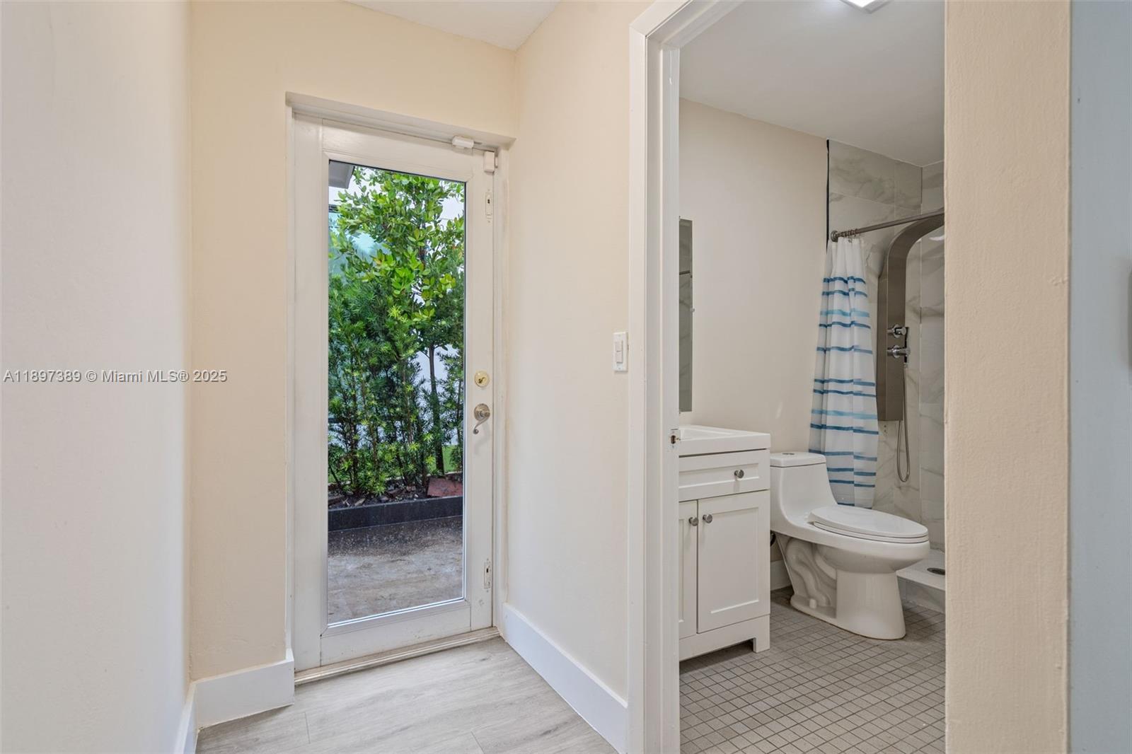 BRICKELL HAMMOCK UN 1 - Residential