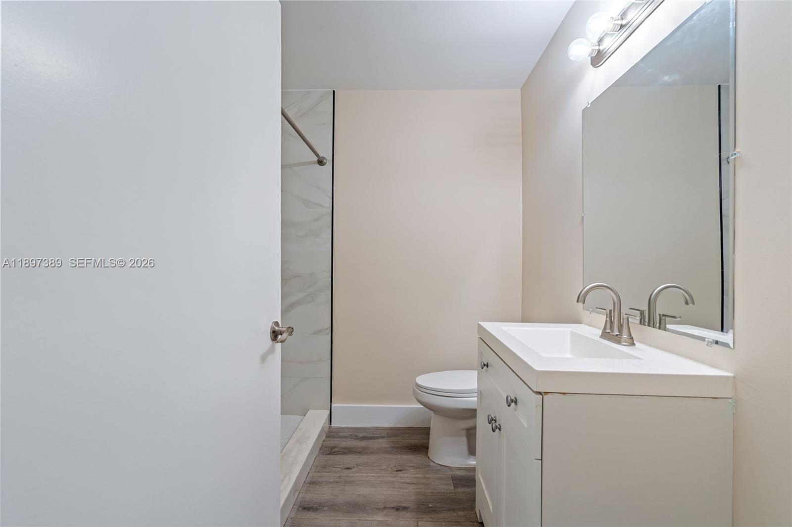 BRICKELL HAMMOCK UN 1 - Residential