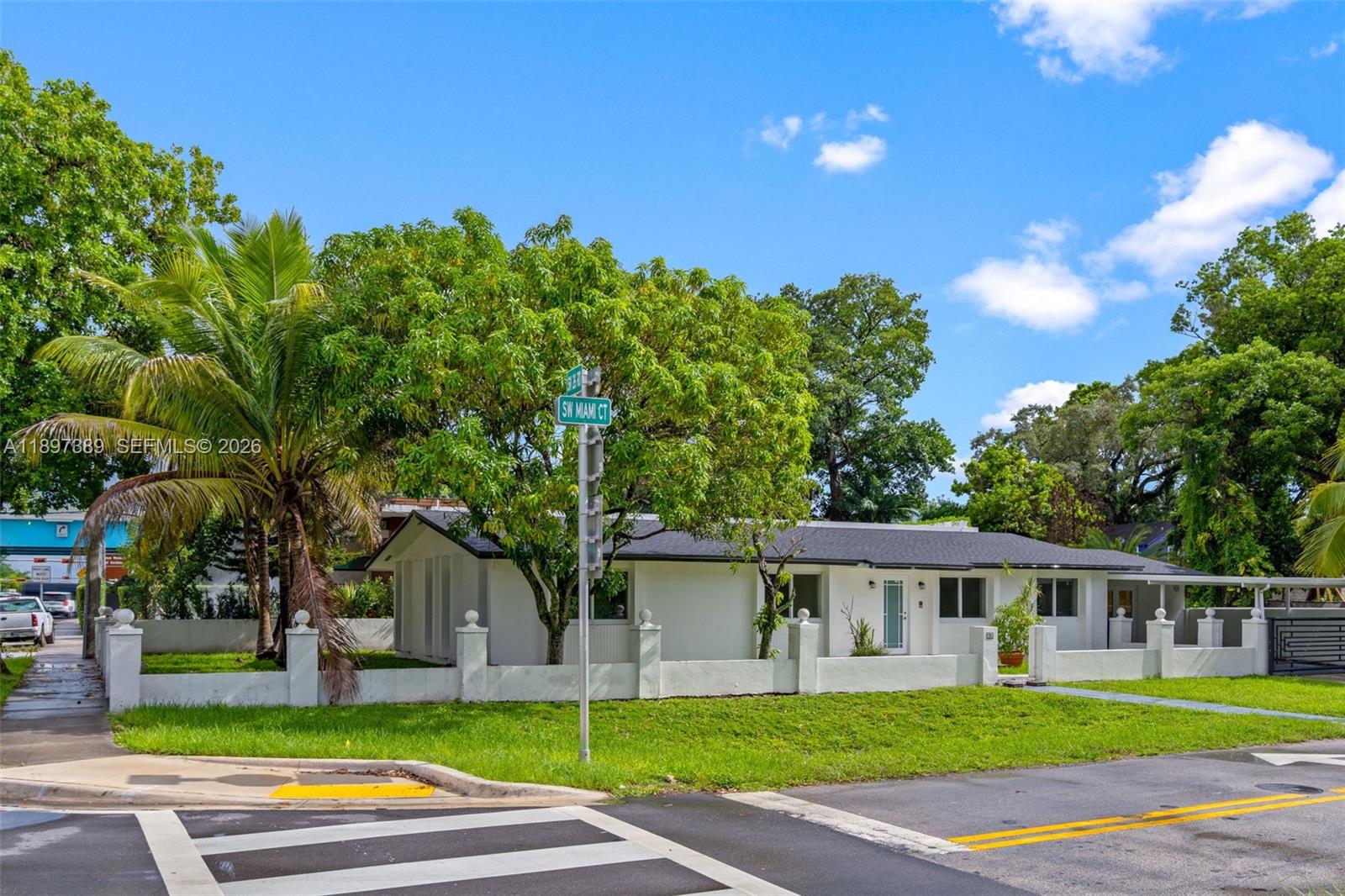 BRICKELL HAMMOCK UN 1 - Residential