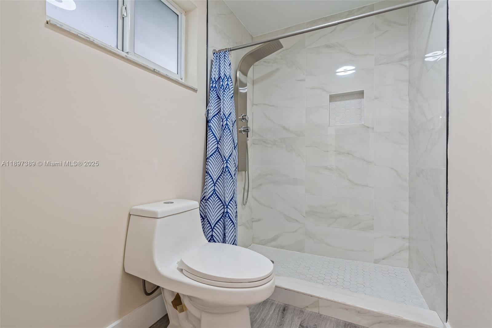 BRICKELL HAMMOCK UN 1 - Residential