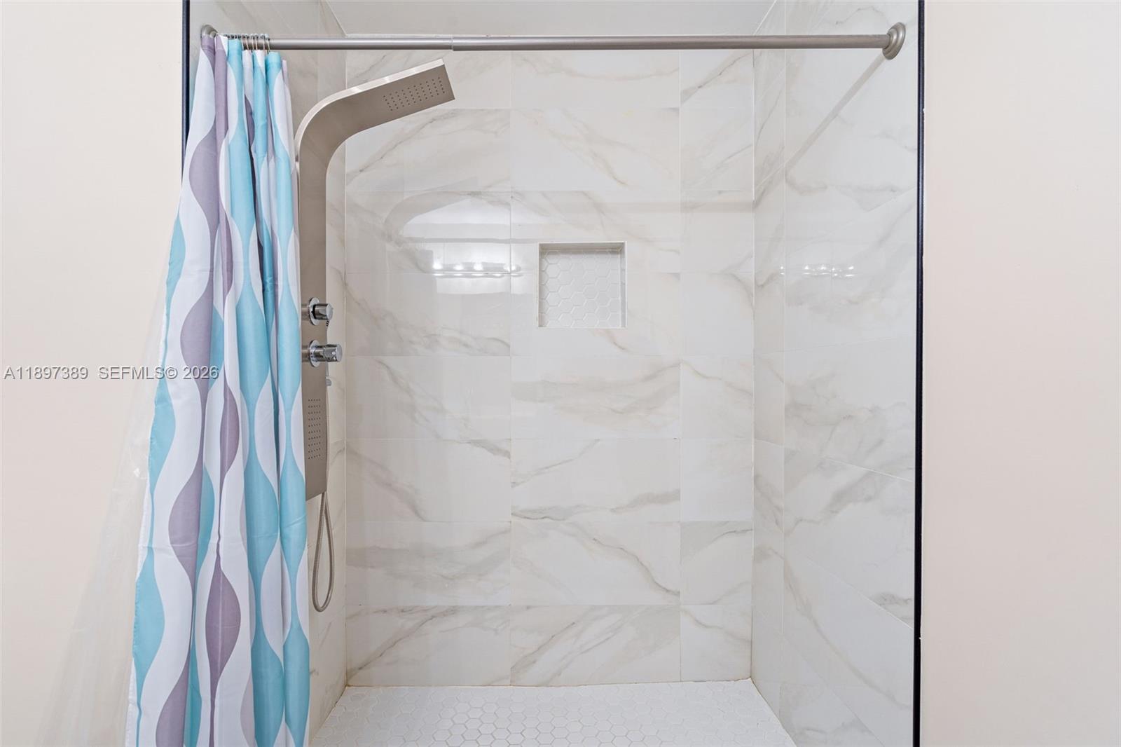 BRICKELL HAMMOCK UN 1 - Residential