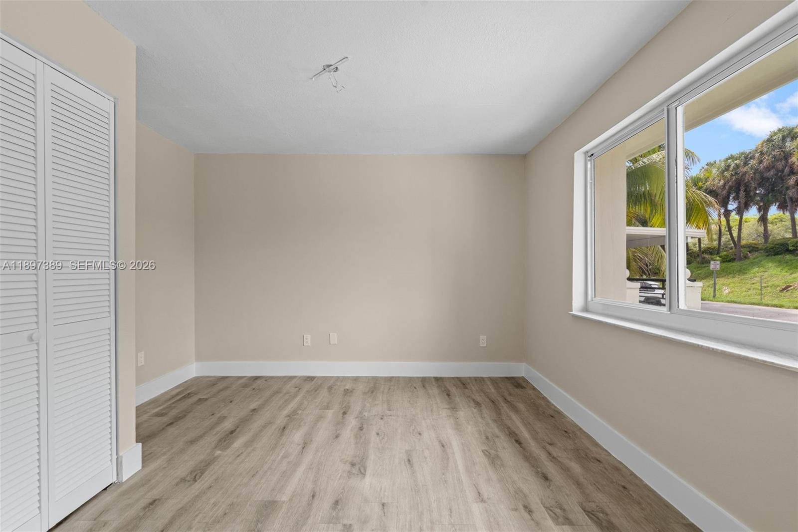 BRICKELL HAMMOCK UN 1 - Residential