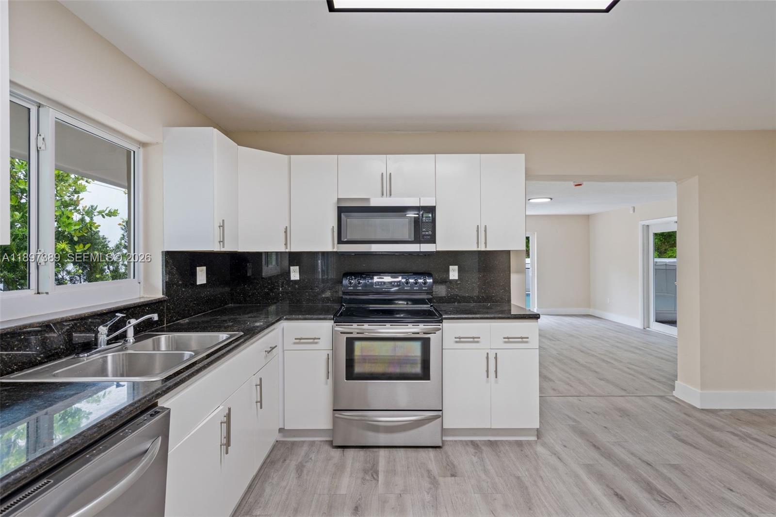 BRICKELL HAMMOCK UN 1 - Residential