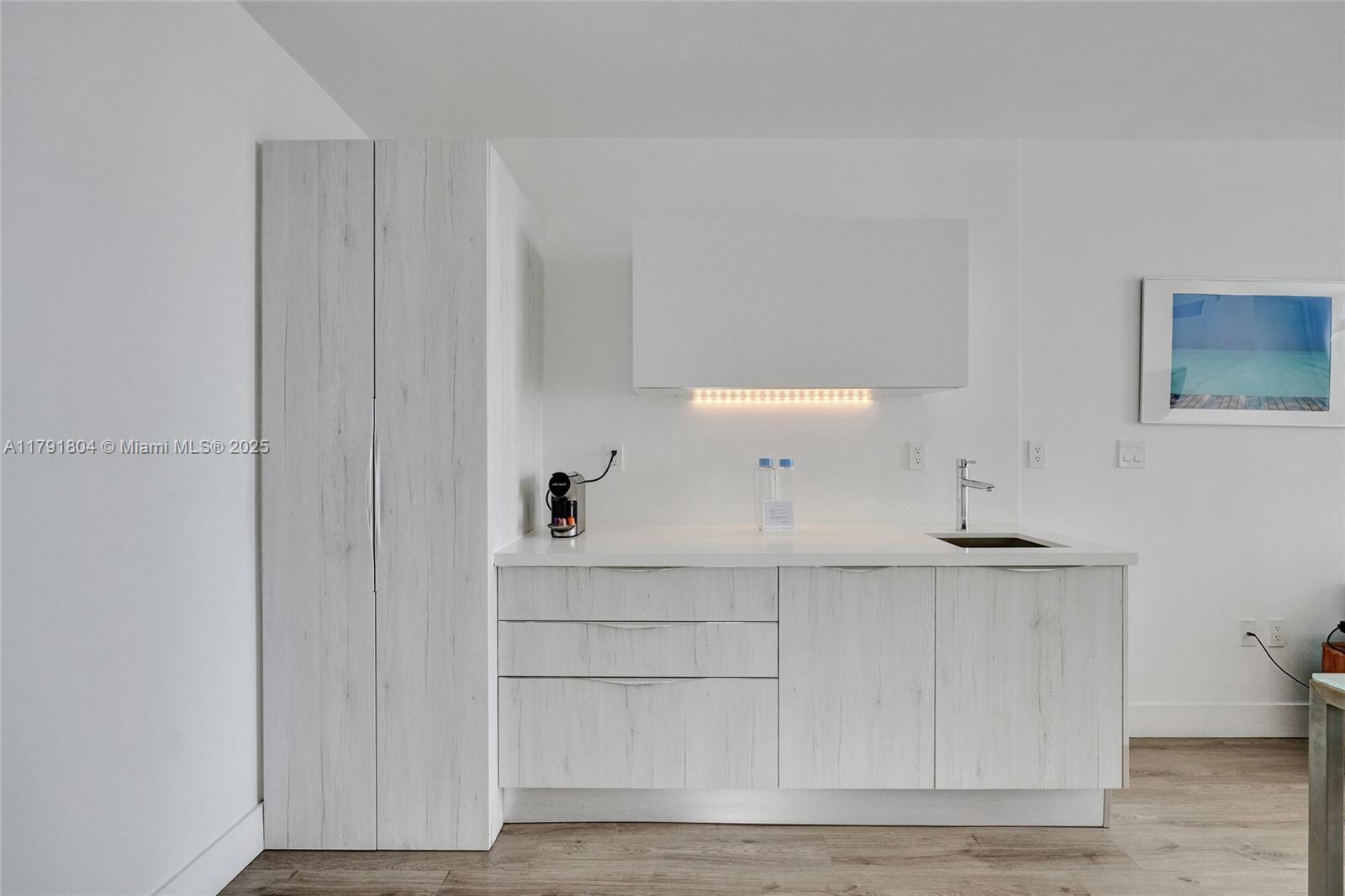 6080 COLLINS CONDO - Residential