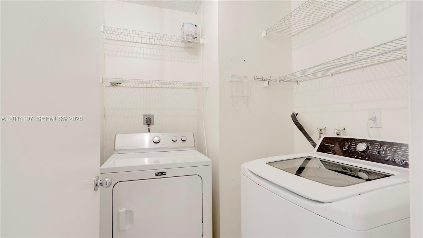 CORAL CREEK - Residential Lease