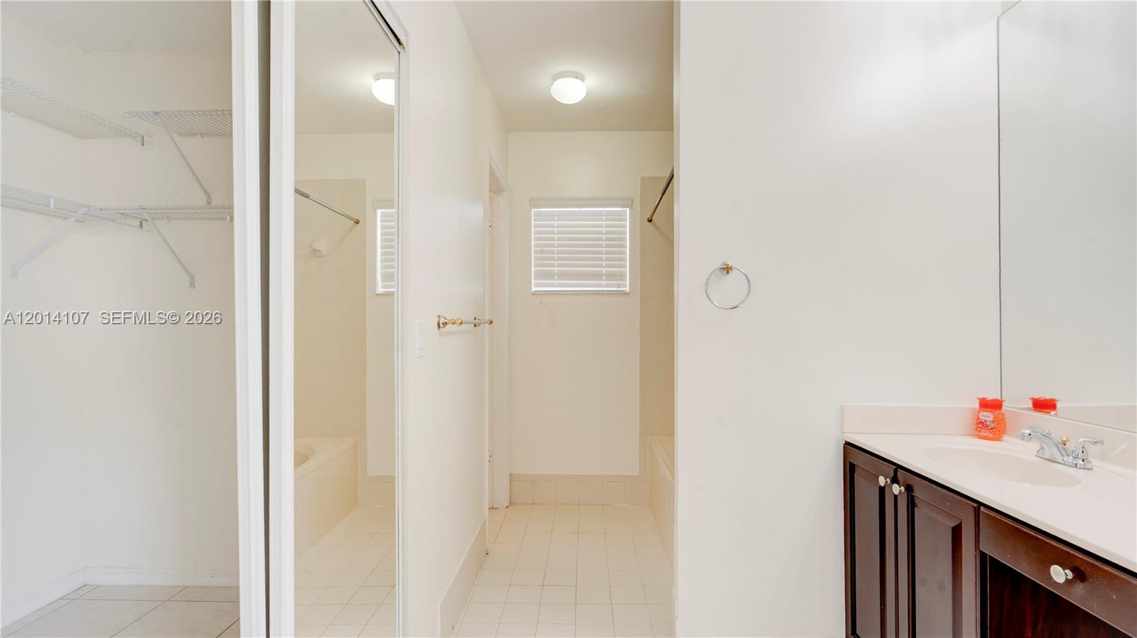 CORAL CREEK - Residential Lease