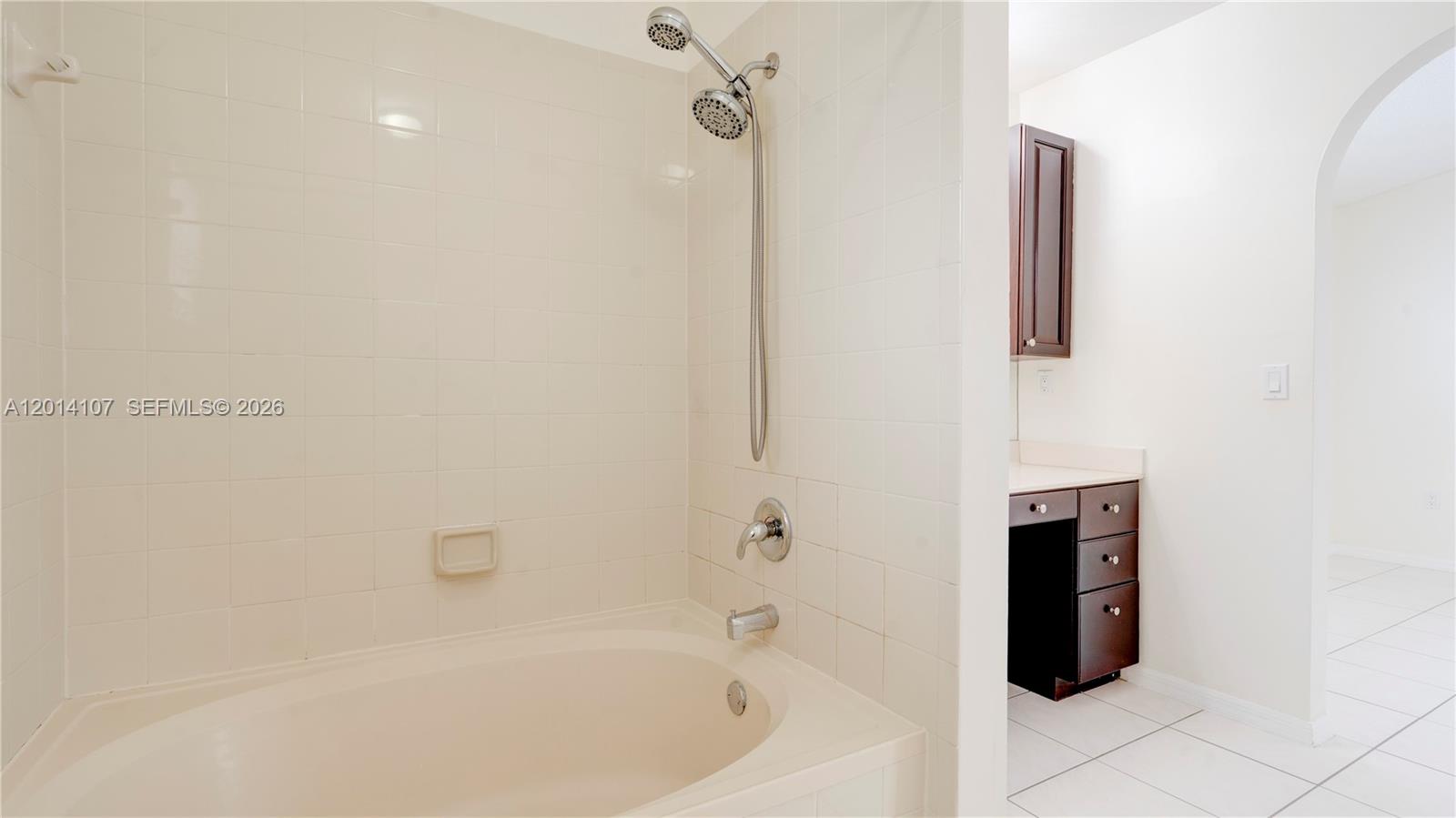 CORAL CREEK - Residential Lease
