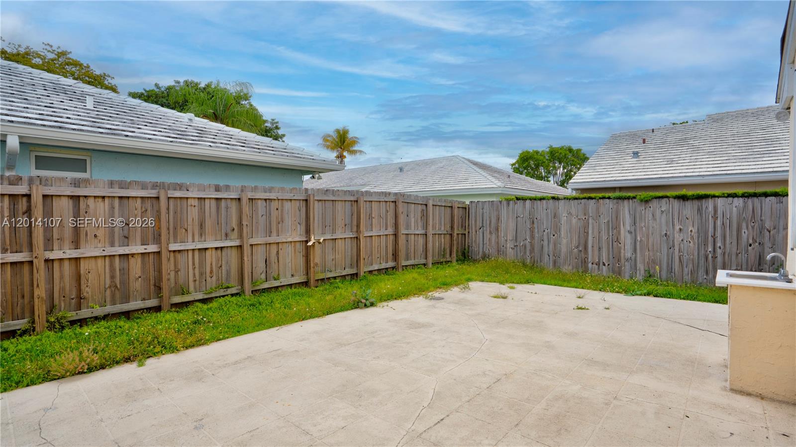 CORAL CREEK - Residential Lease