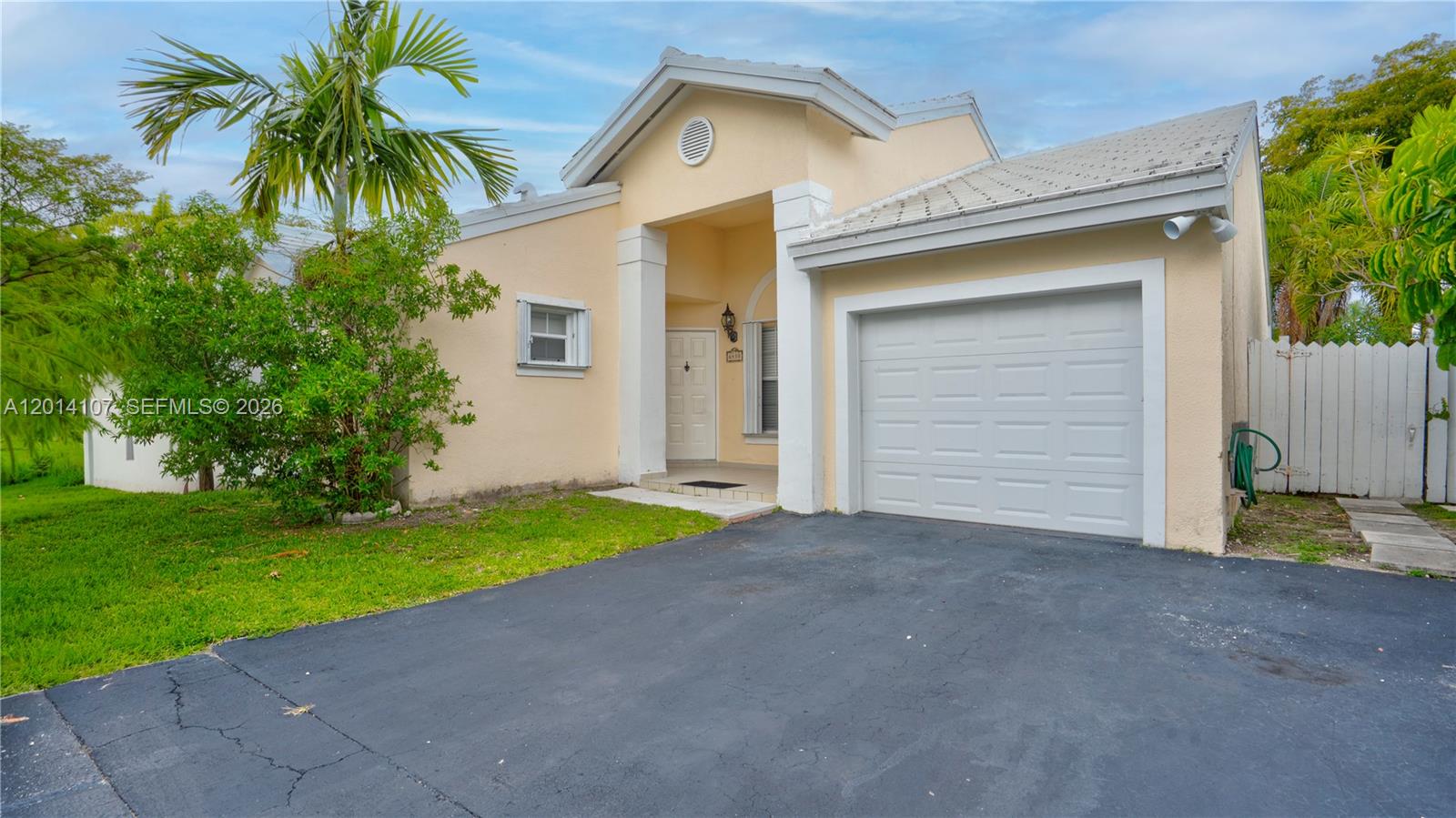 CORAL CREEK - Residential Lease