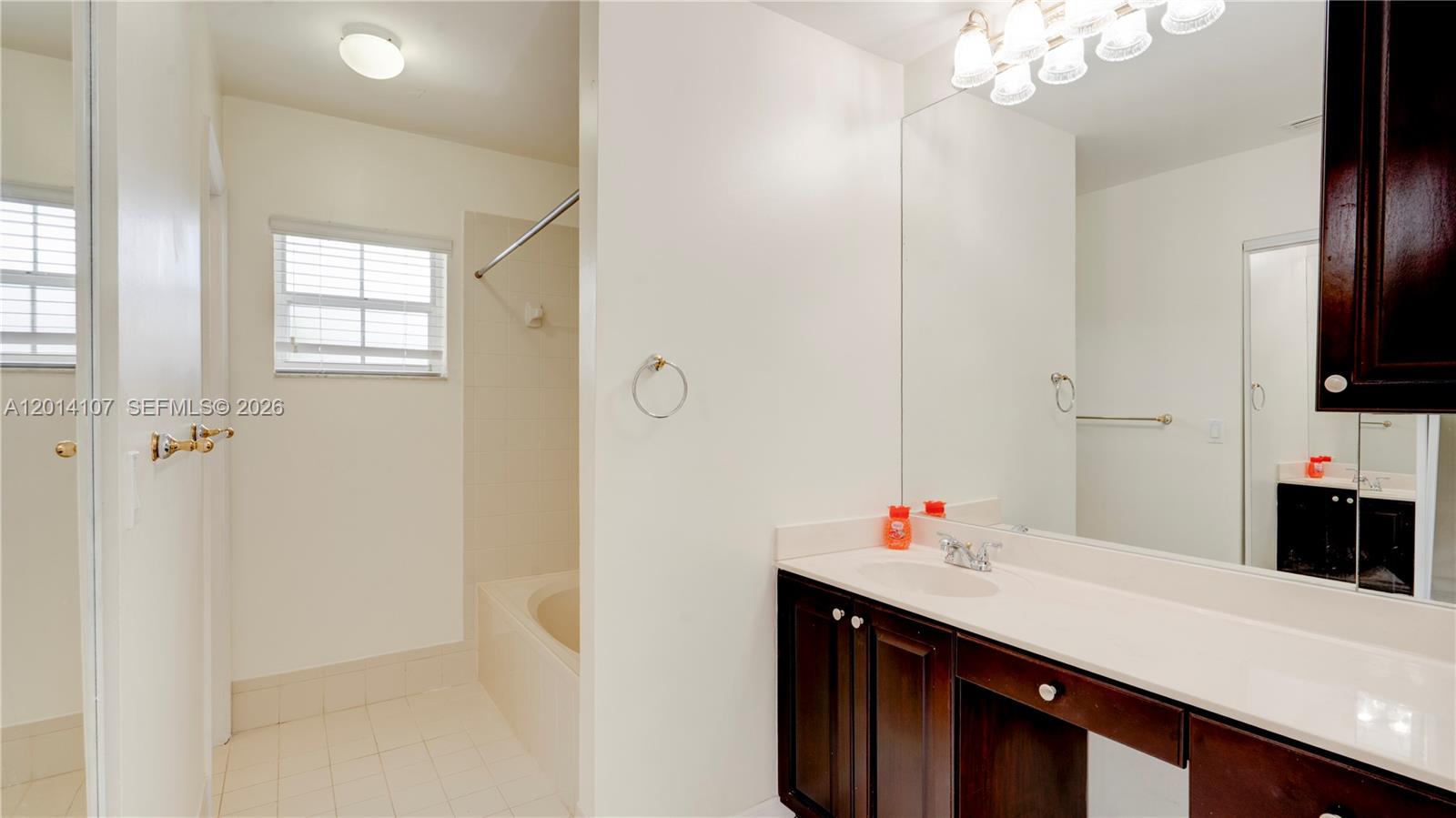CORAL CREEK - Residential Lease