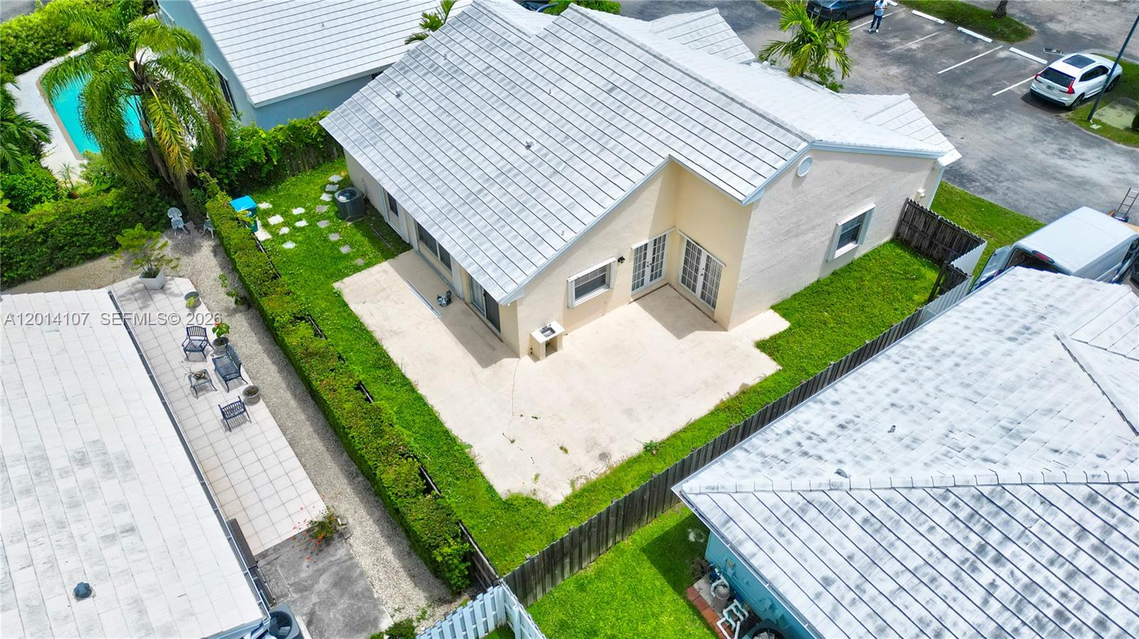 CORAL CREEK - Residential Lease