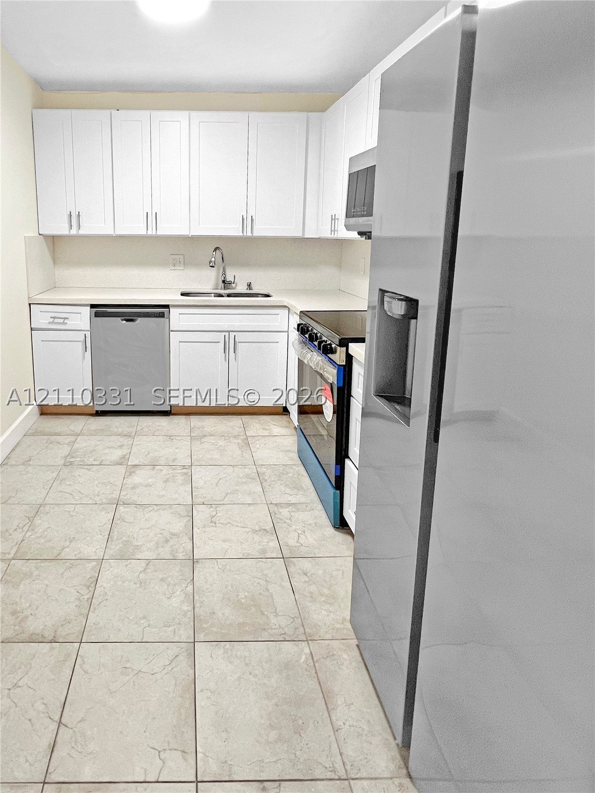 2500 Parkview Dr 1716
