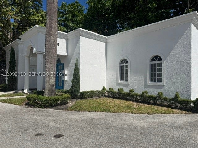 2520 S Dixie Hwy