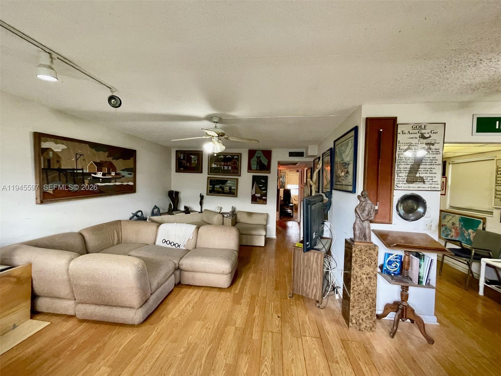 UPMINSTER E CONDO - Residential