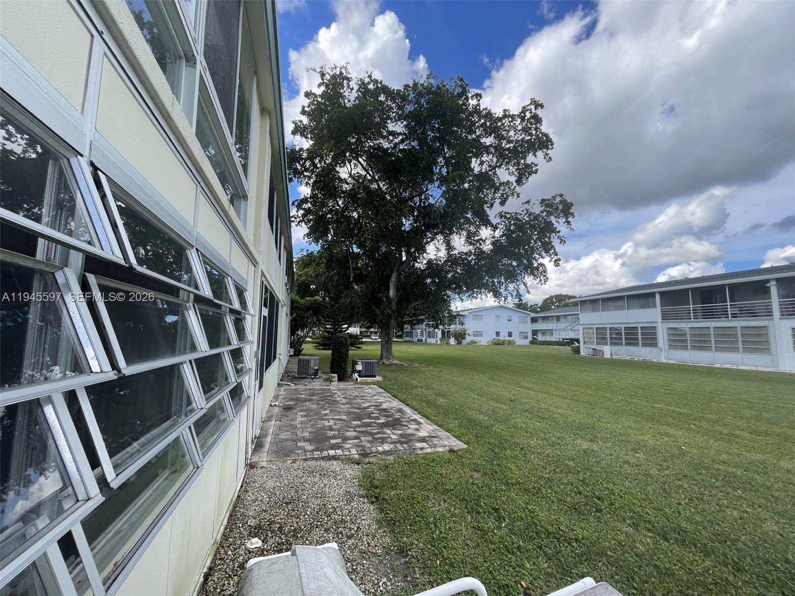 UPMINSTER E CONDO - Residential