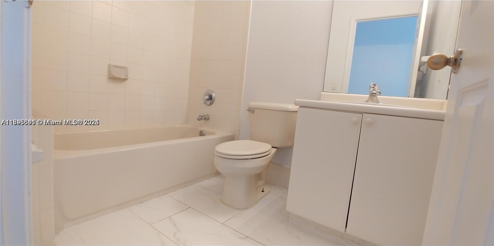 SHOMA TOWNHOMES AT KEYSCO - Residential Lease