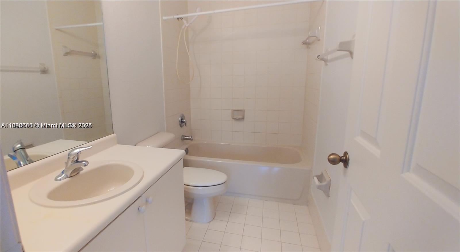 SHOMA TOWNHOMES AT KEYSCO - Residential Lease