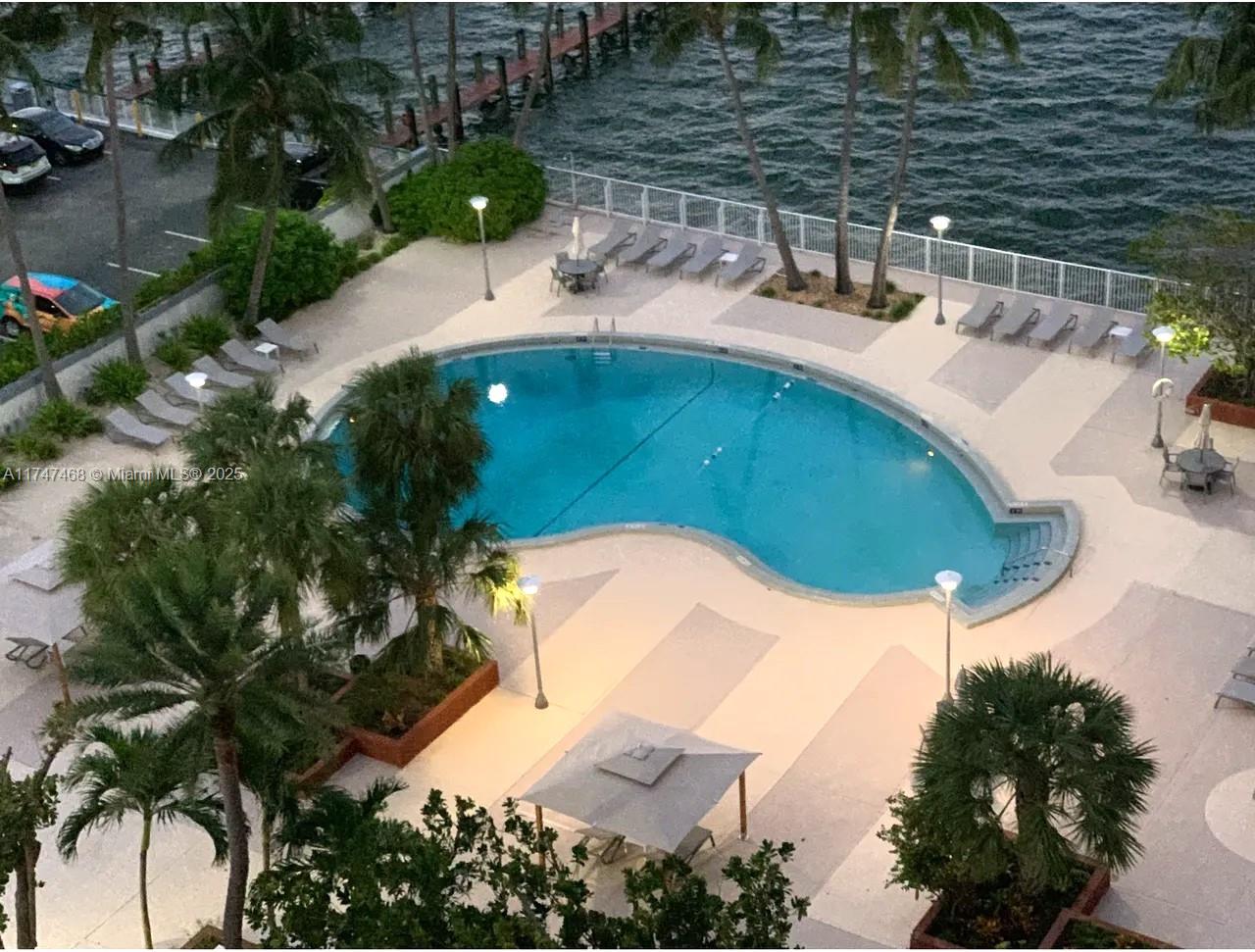 KENNEDY HOUSE CONDO - Residential