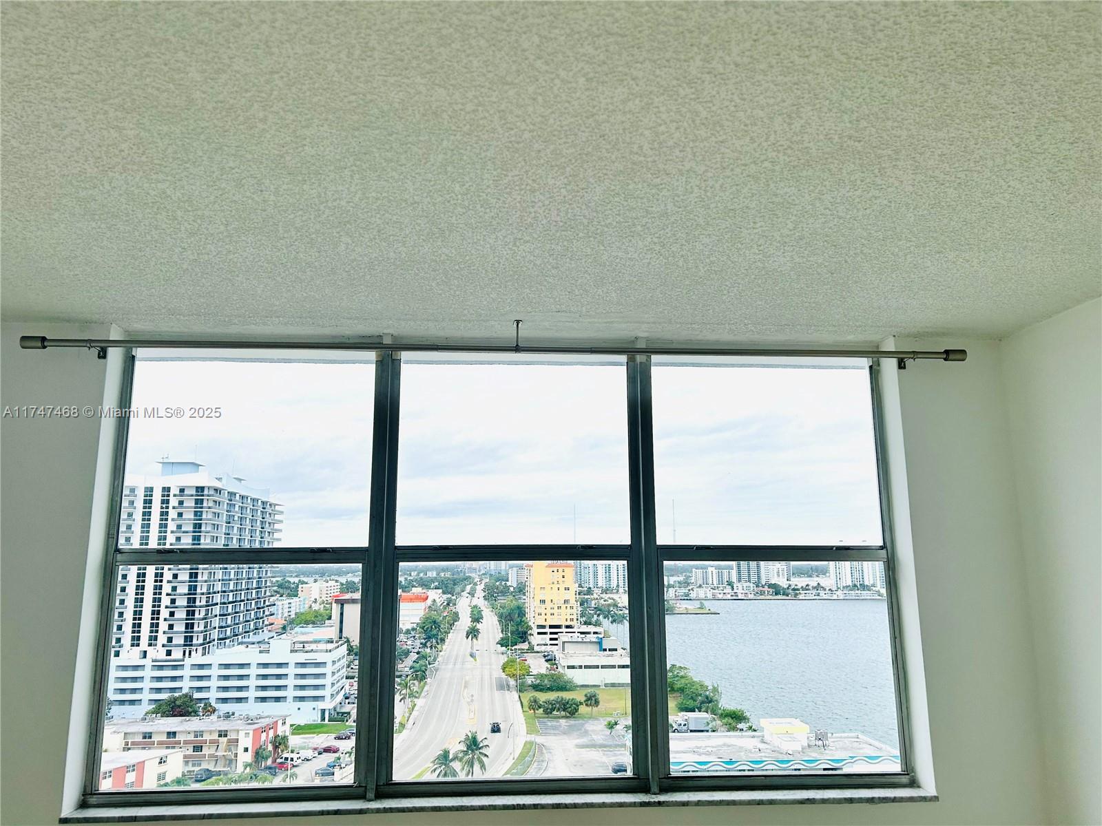 KENNEDY HOUSE CONDO - Residential