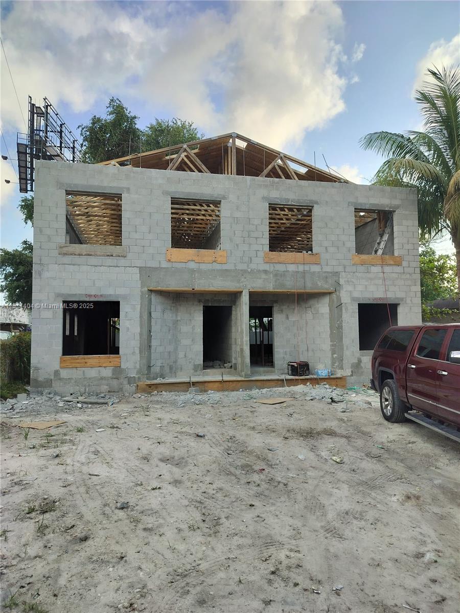 CEDARHURST - Residential Income