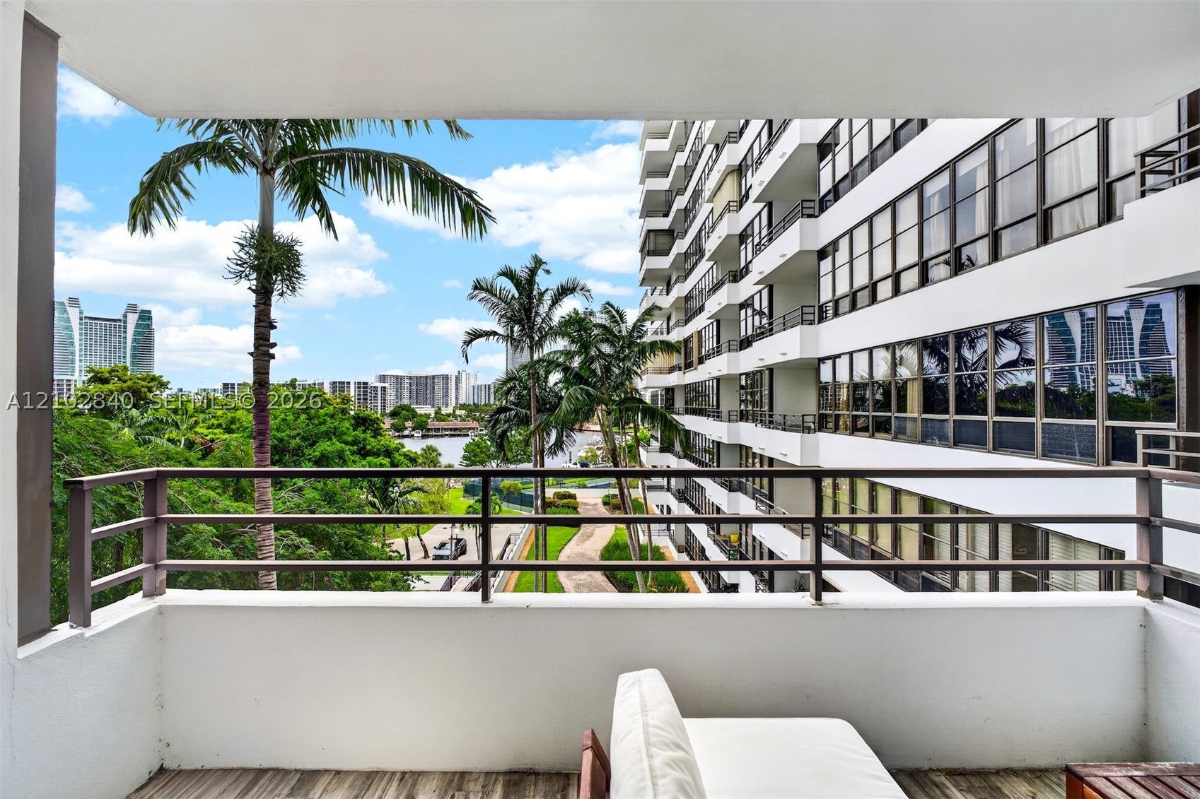 500 Three Islands Blvd 201