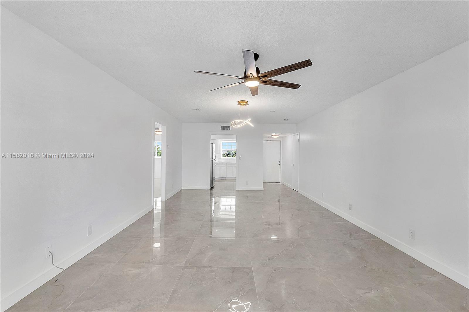 BRIARWOOD CLUB CONDO 2 - Residential