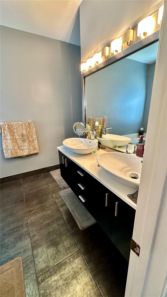 POD 12 AT MONARCH LAKES - Residential