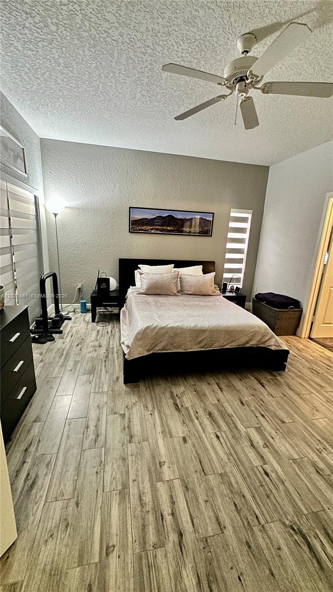 POD 12 AT MONARCH LAKES - Residential