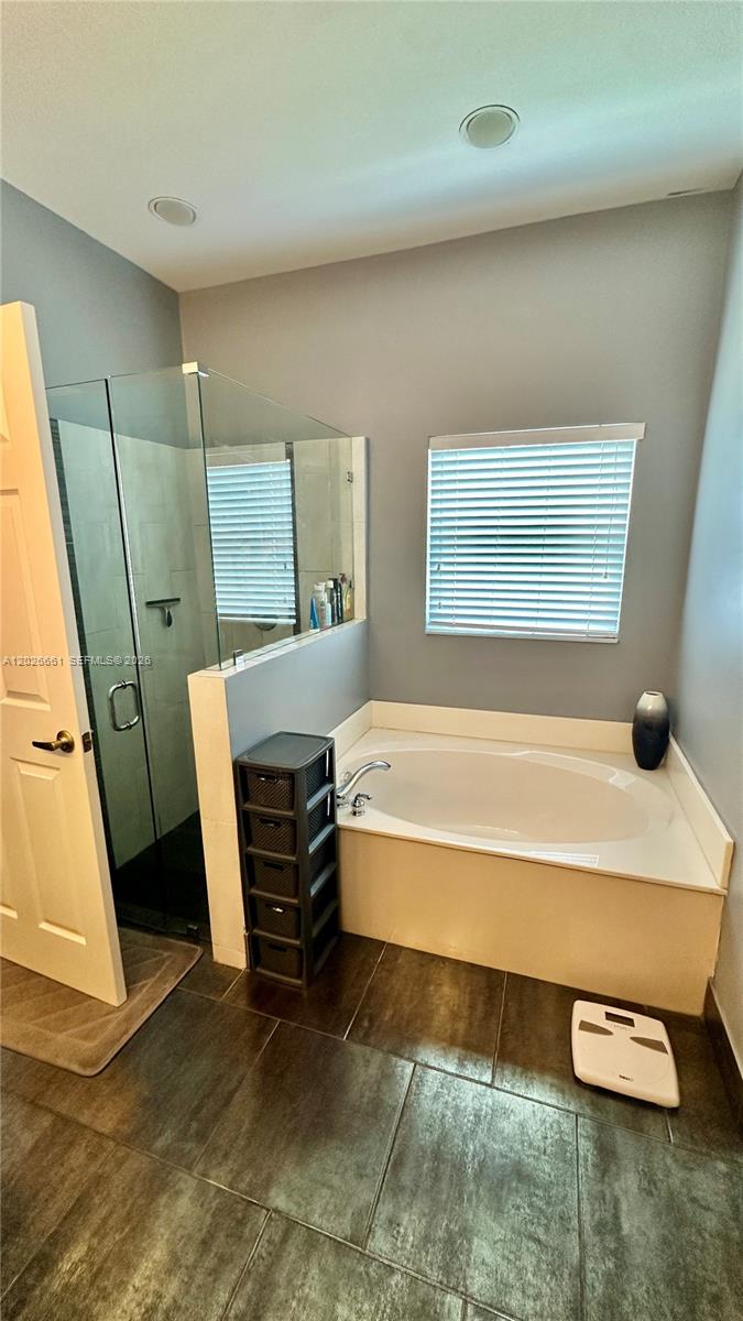 POD 12 AT MONARCH LAKES - Residential