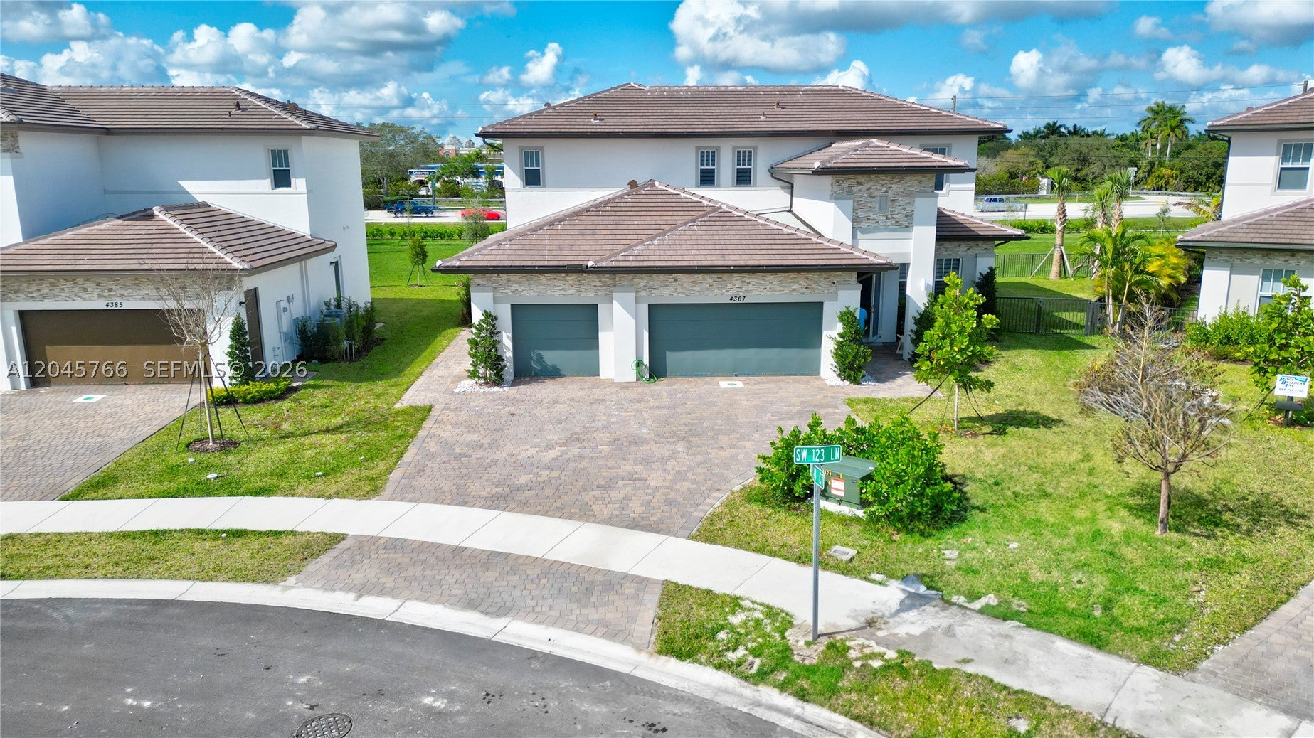 4367 SW 123 ln