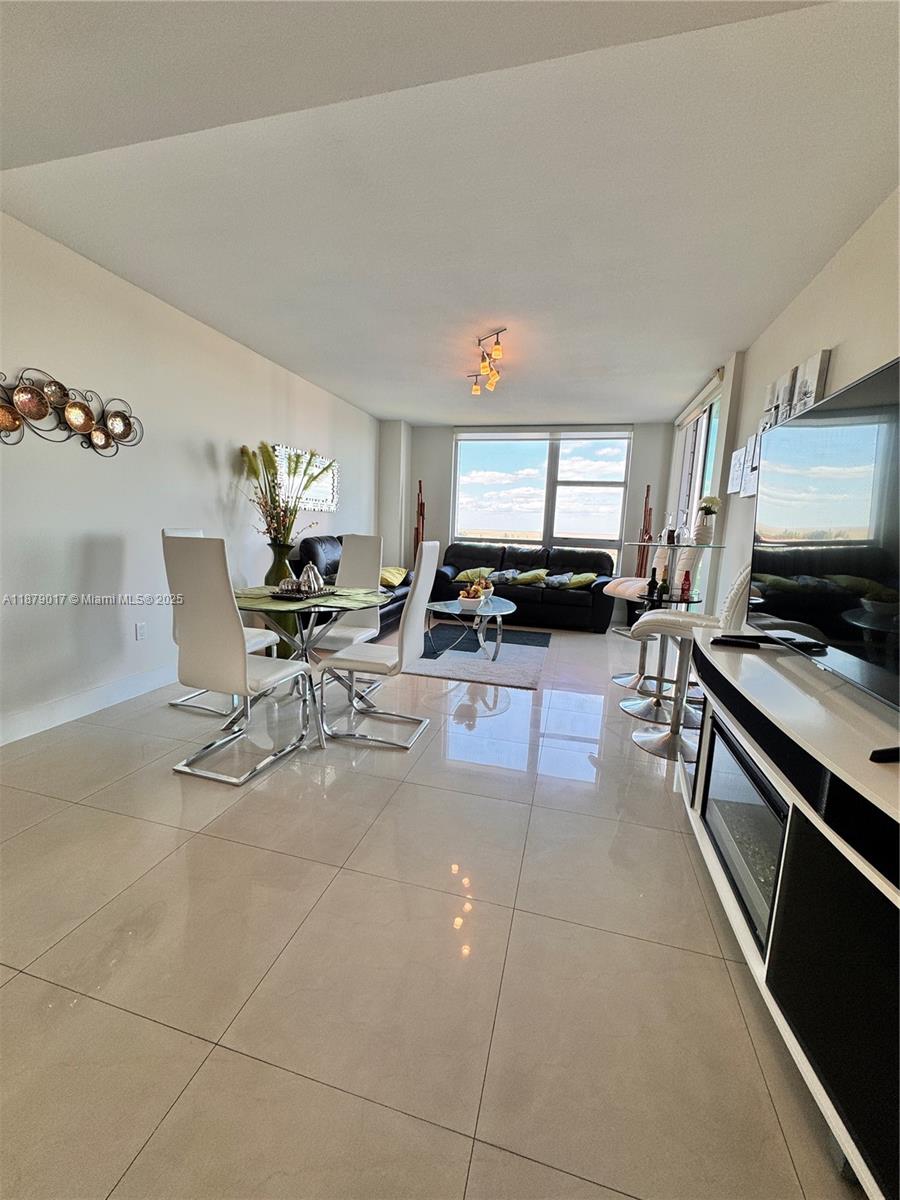 TAO SAWGRASS CONDOMINIUM - Residential