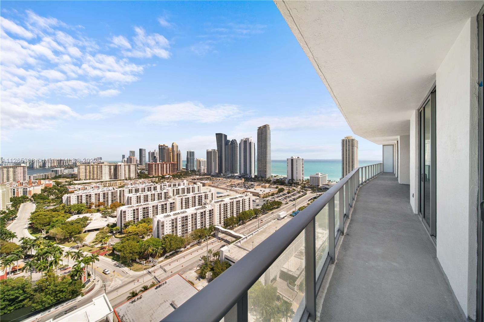 PARQUE TOWERS CONDO - Residential