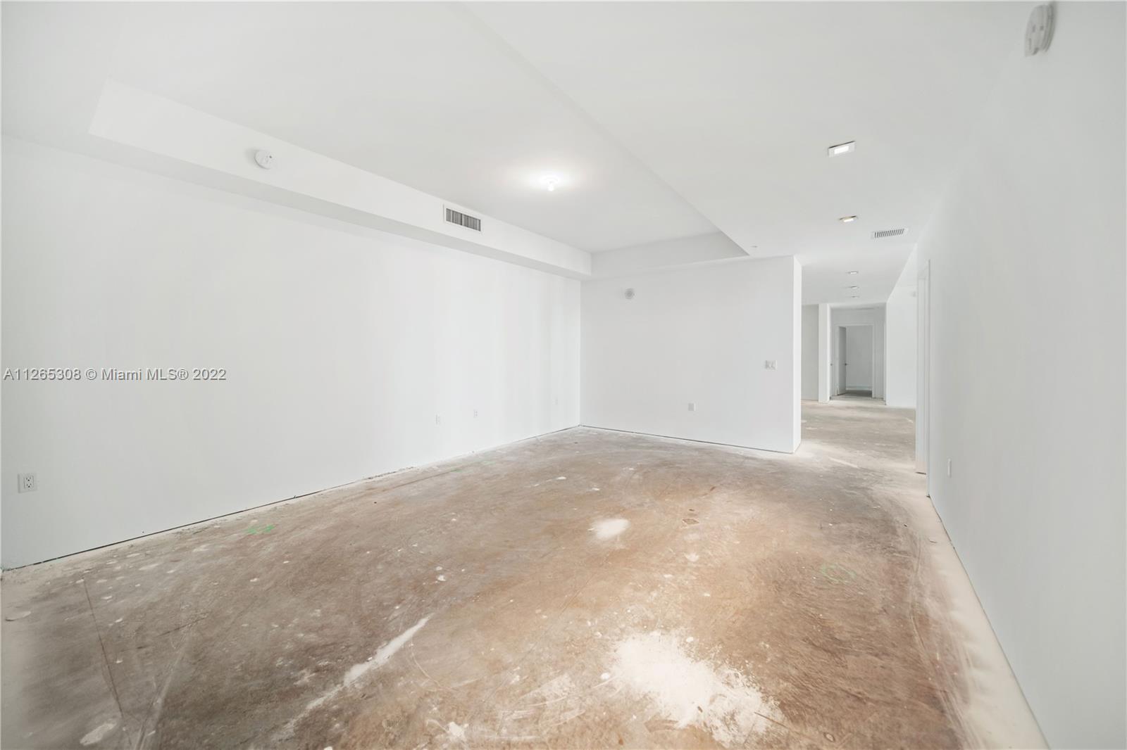 PARQUE TOWERS CONDO - Residential