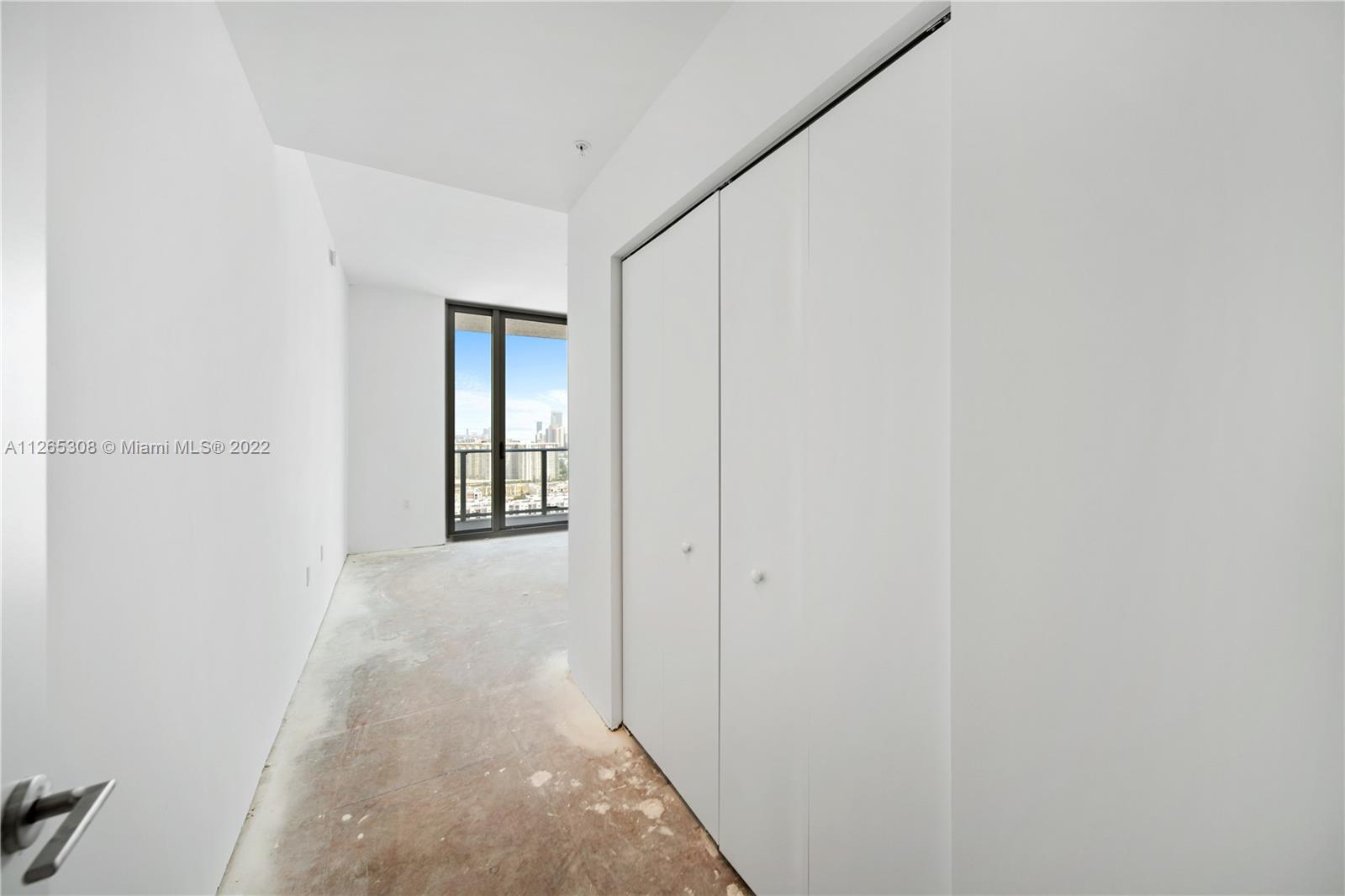 PARQUE TOWERS CONDO - Residential