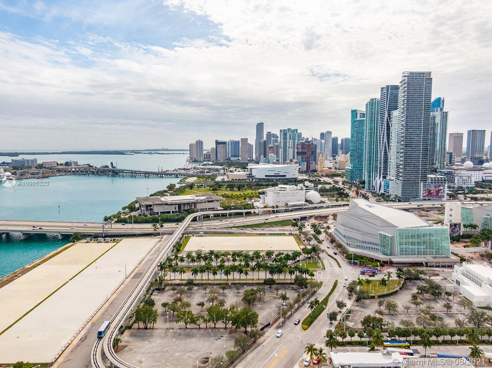 OPERA TOWER CONDO - Residential