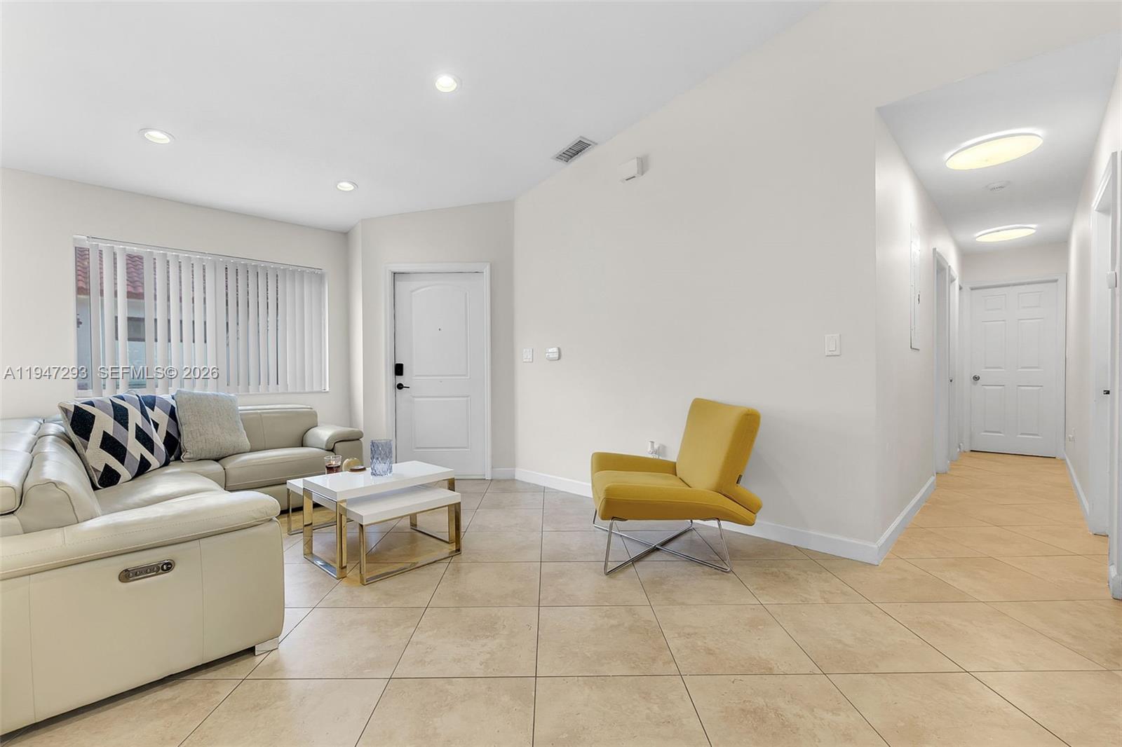 TURTLE RUN AT LAKES OF PA - Residential