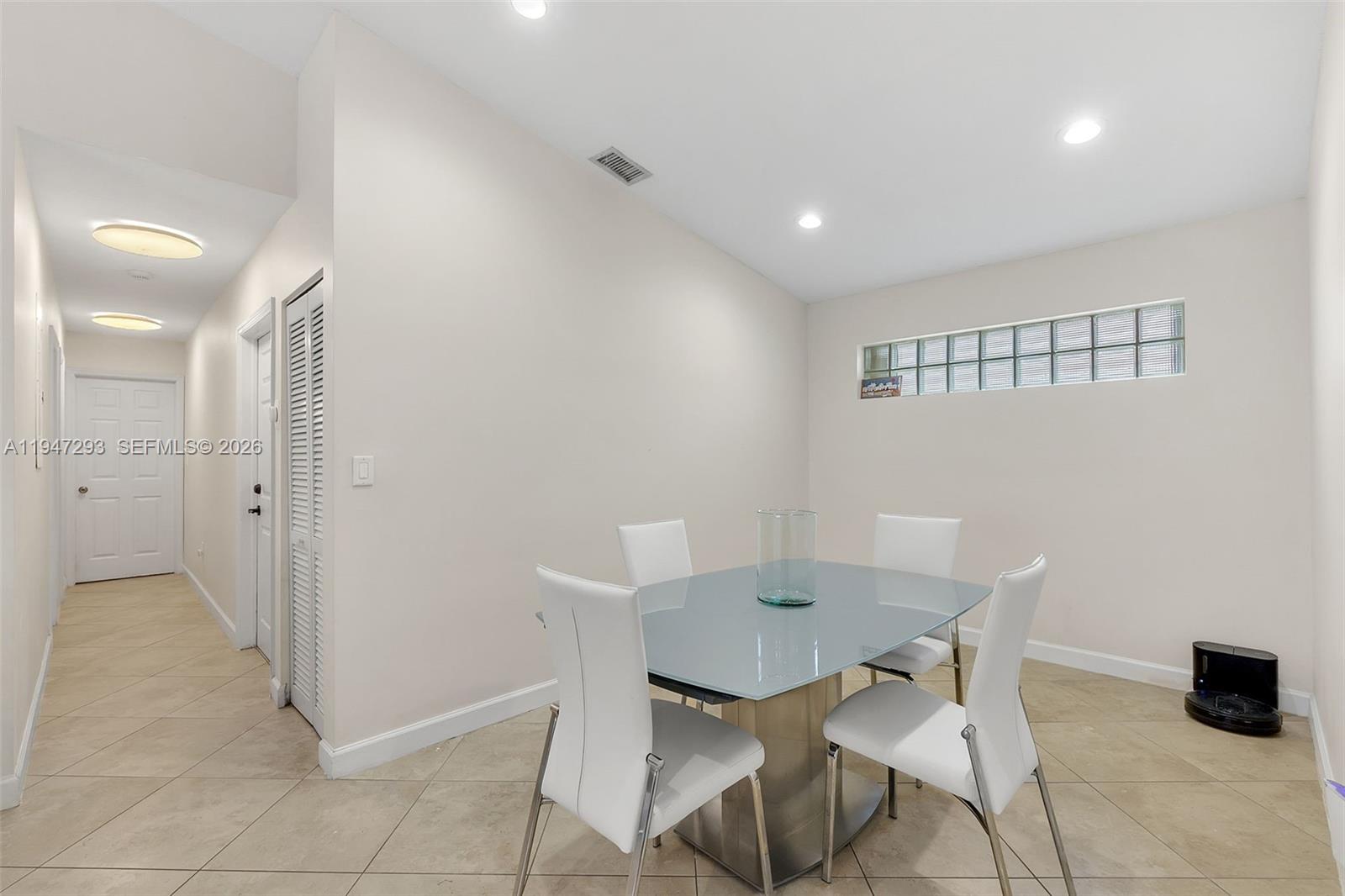 TURTLE RUN AT LAKES OF PA - Residential