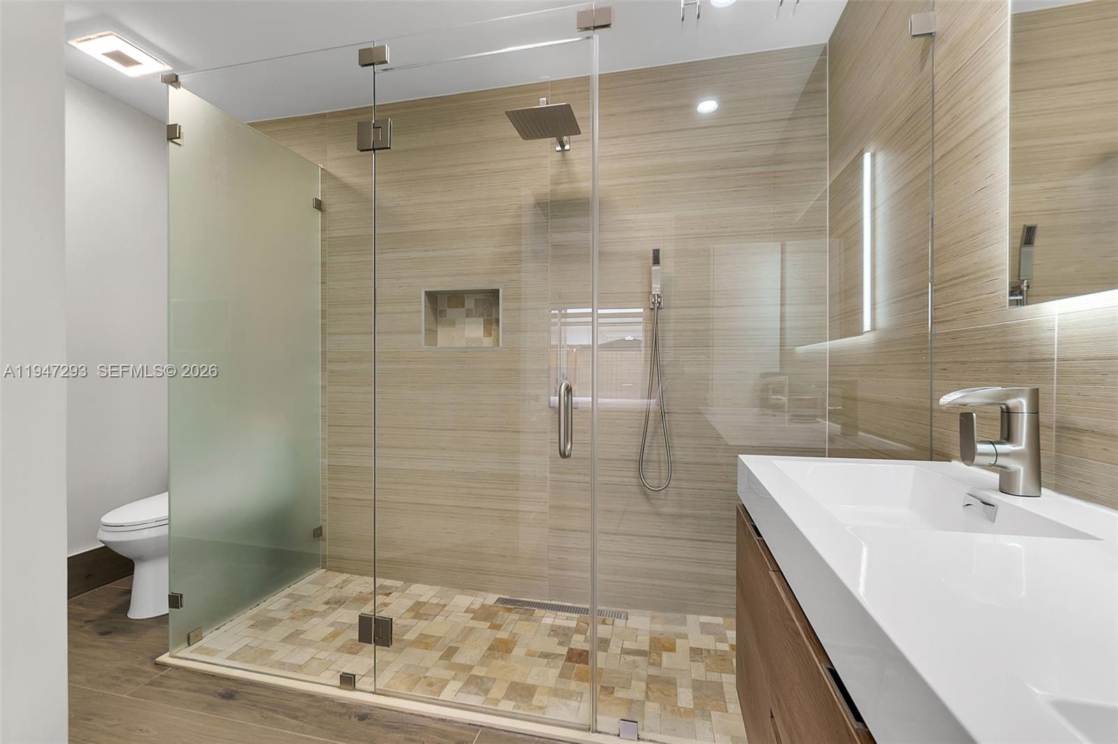 TURTLE RUN AT LAKES OF PA - Residential