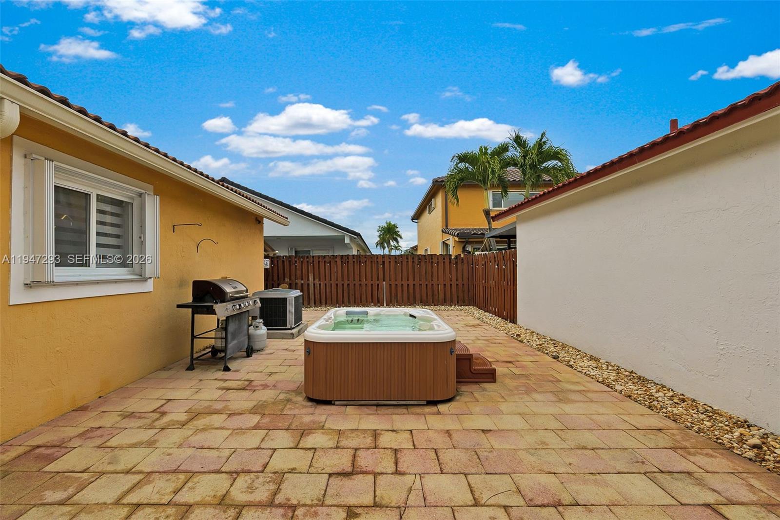 TURTLE RUN AT LAKES OF PA - Residential