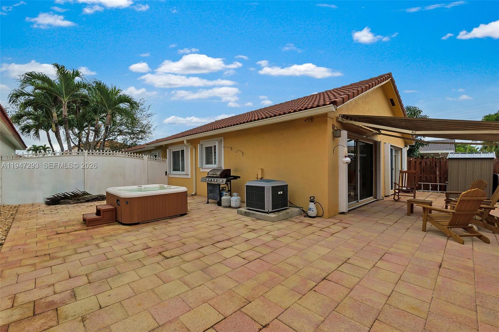 TURTLE RUN AT LAKES OF PA - Residential