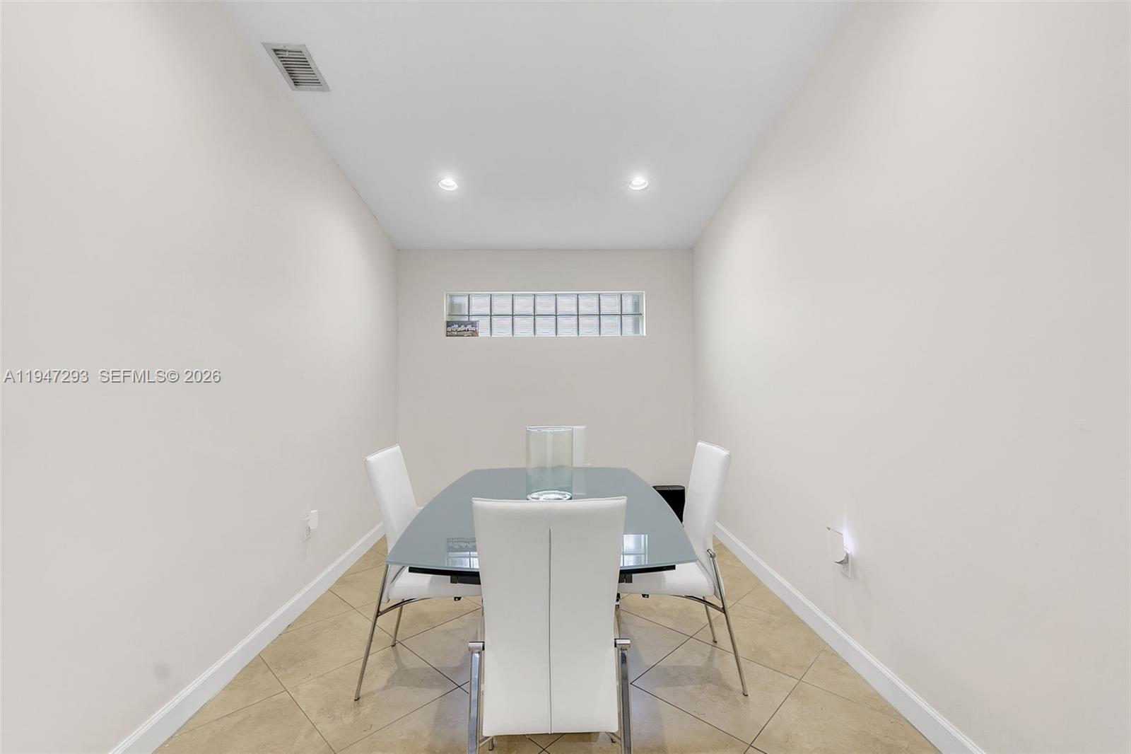 TURTLE RUN AT LAKES OF PA - Residential