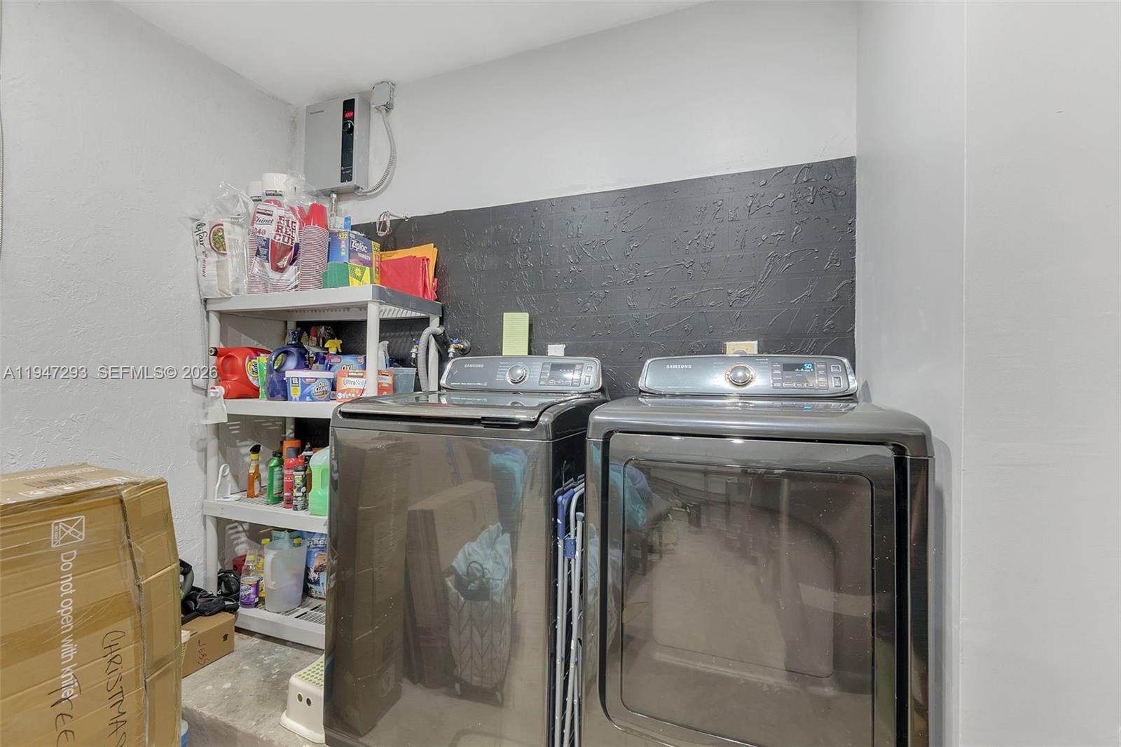 TURTLE RUN AT LAKES OF PA - Residential