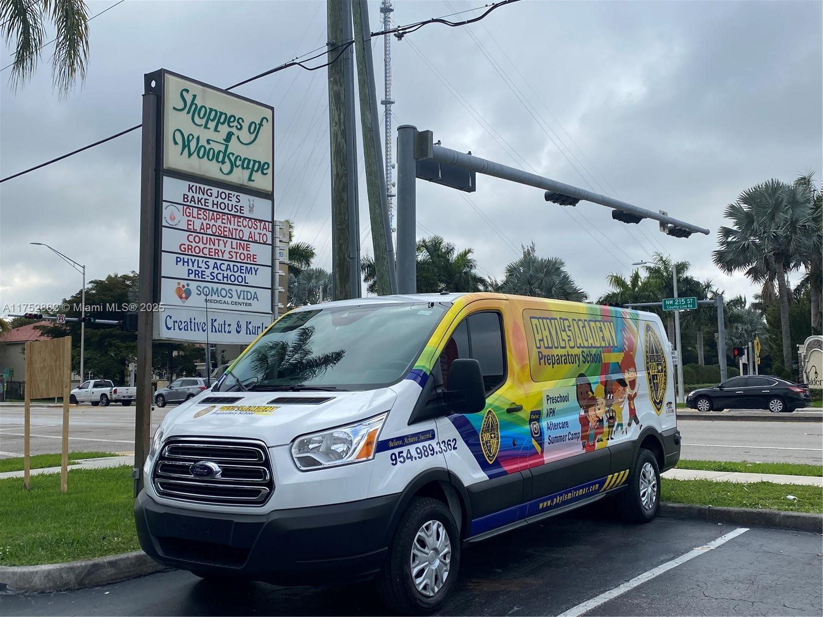 1225 sq ft retail space vanilla shell with flooring. Directly on county line road between two communities. Turnpike entrance feet from Plaza. Features a Kids Care and a Seafood Restaurant and a Convenience store and Church. Great location. Triple Net Lease.