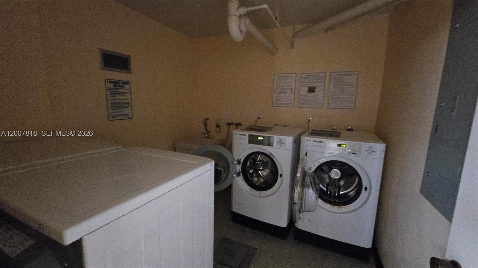 OLYMPUS CONDO PHASE C - Residential