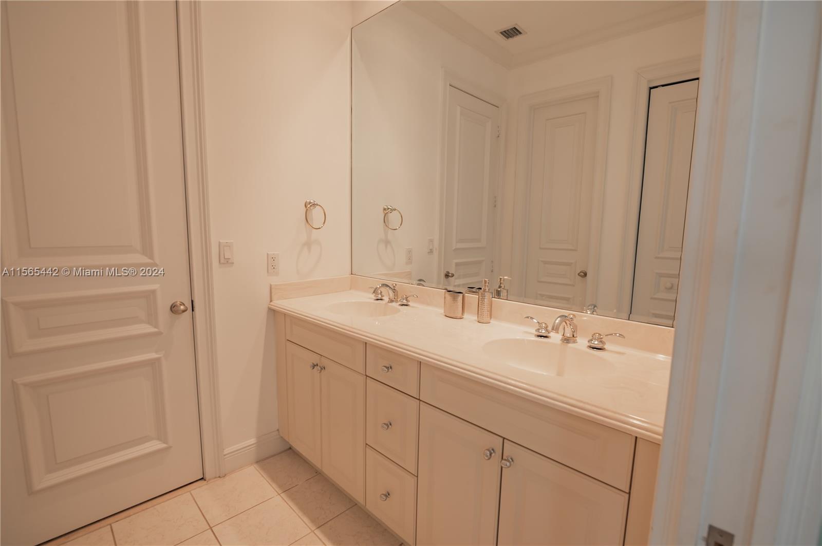 EASTERN SHORES 1ST ADD - Residential