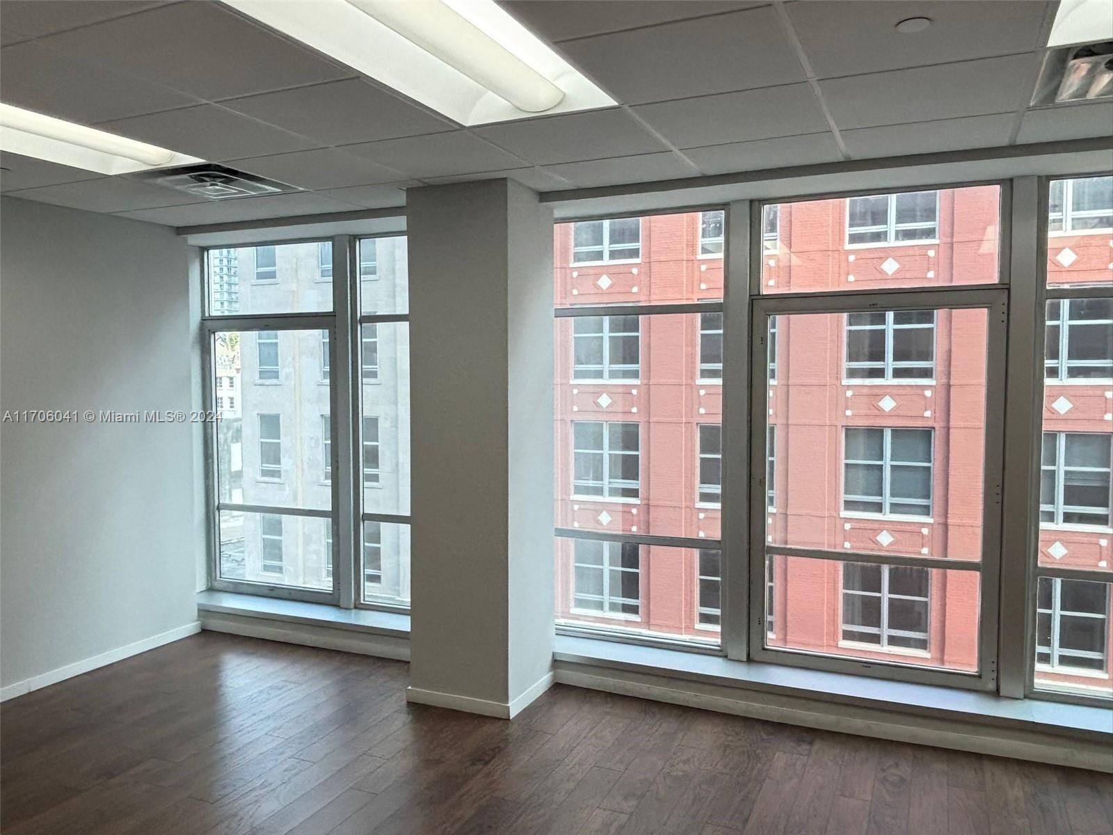 14 NE 1st Ave 700D